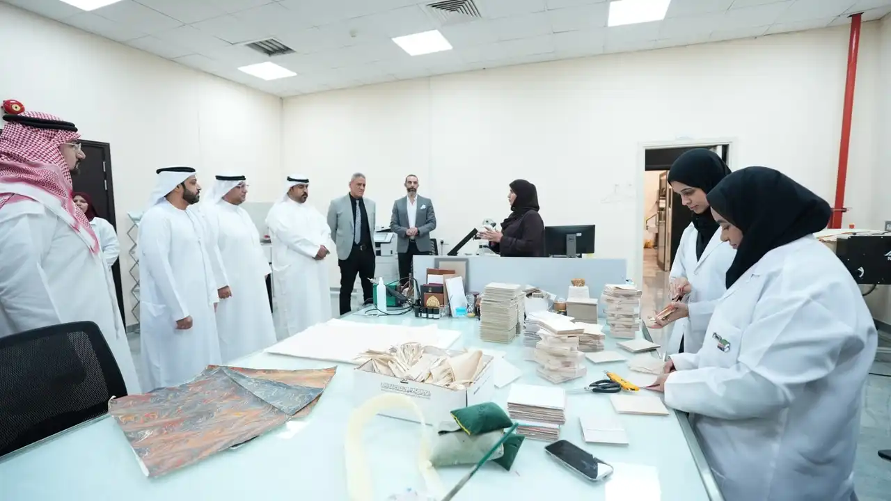 معهد الشارقة للتراث يخطط لتعزيز التعاون مع جمعية الإمارات للمكتبات
